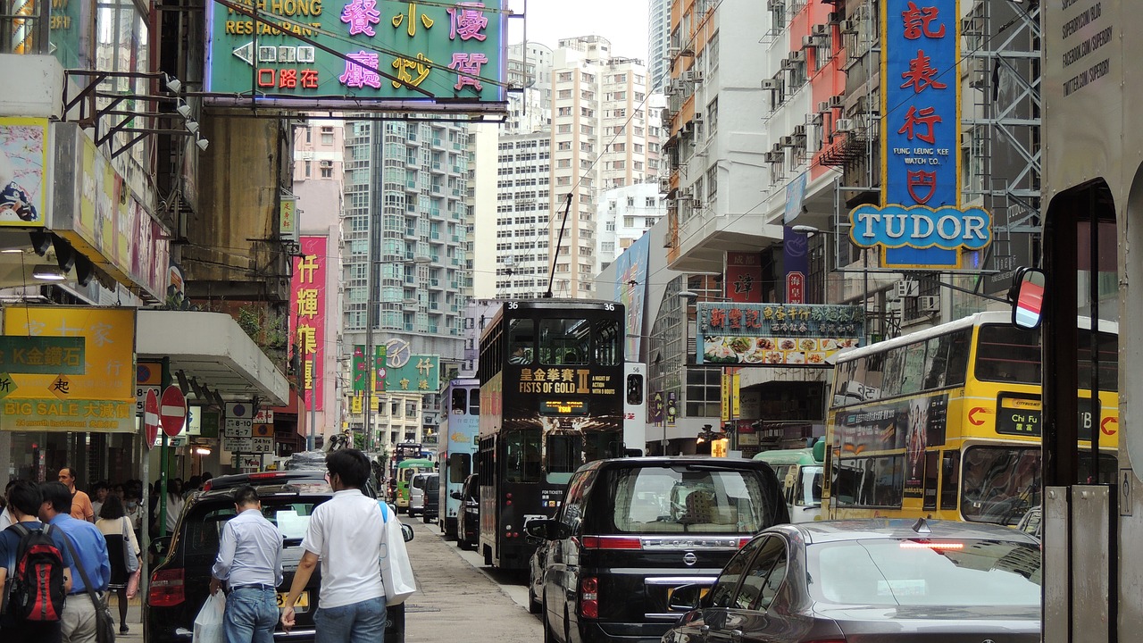 香港优才计划，你的薪金到底多少才能技术移民？