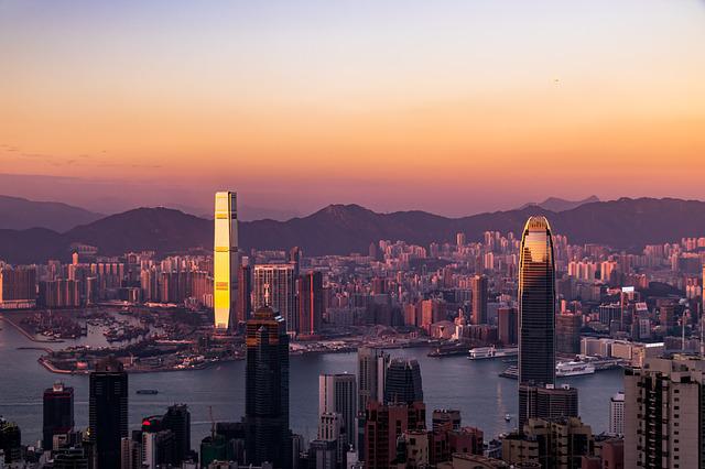 香港回归多年，一直沿用港币有啥原因？